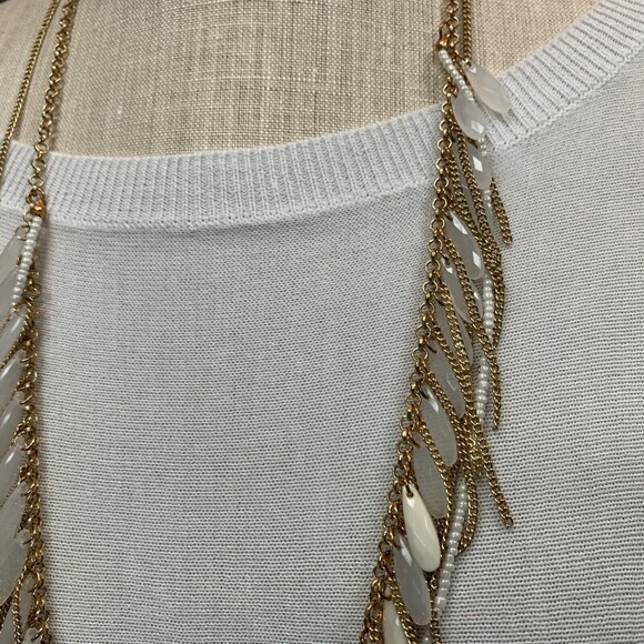 Bay to Baubles Long Necklace Rhionna Opal Fringe Gold-tone White Chains NWT - Picture 3 of 9